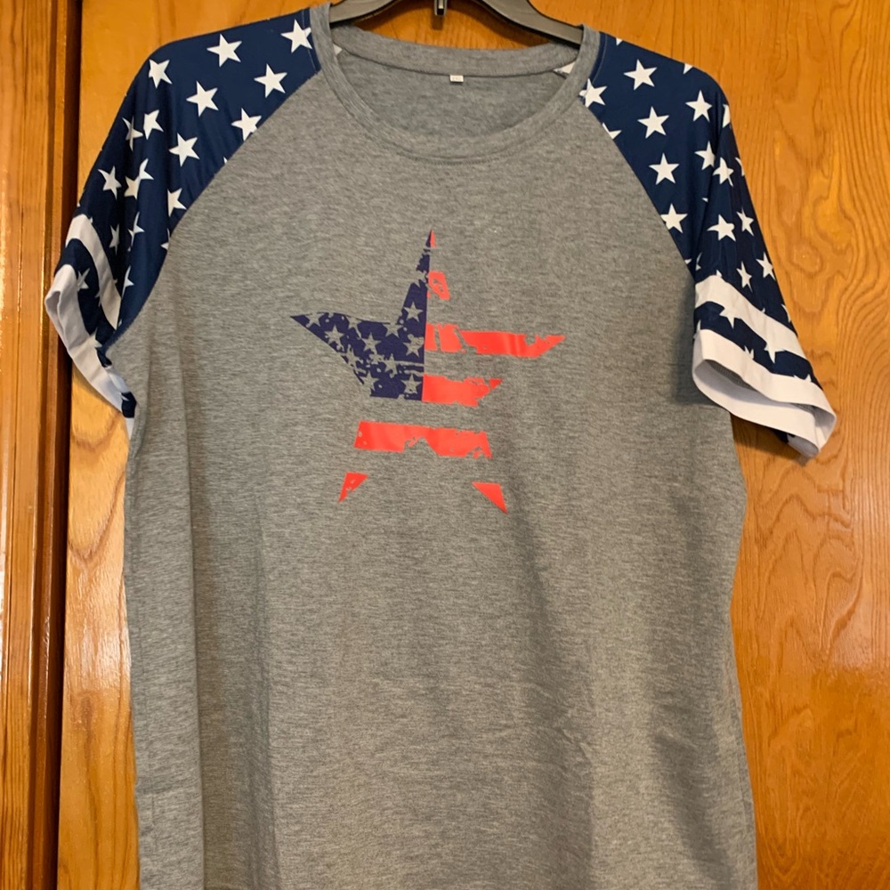 Patriotic Star Gray T-Shirt womans 2xl never worn
